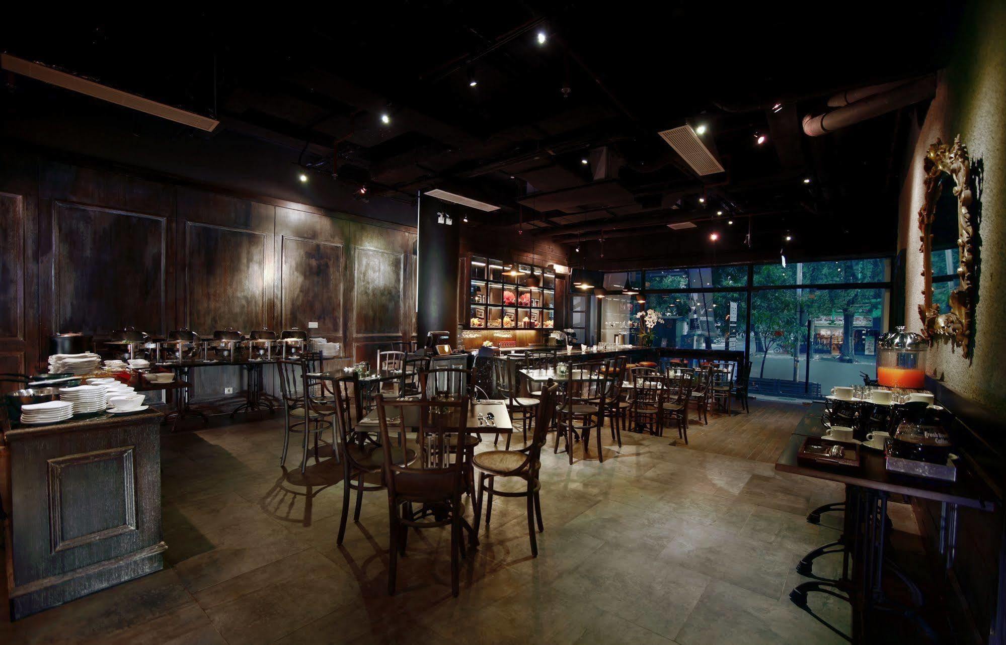 Hotel Neo Melawai By Aston Jakarta Luaran gambar